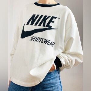 Nike White and Black Sweatshirt